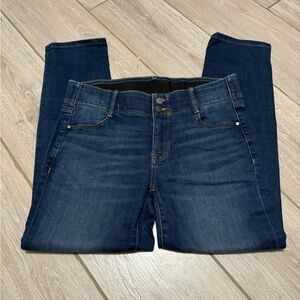 Size: 12S, Apt.9 Excellent Condition, Sliming (Tummy Control) Straight leg